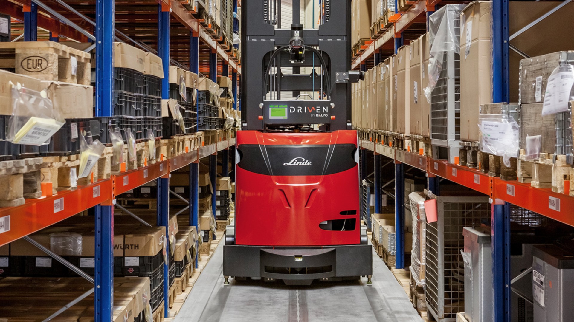 The driverless Linde K MATIC VNA order picker enables pallets to be autonomously stored at and retrieved from heights of up to 12 metres.