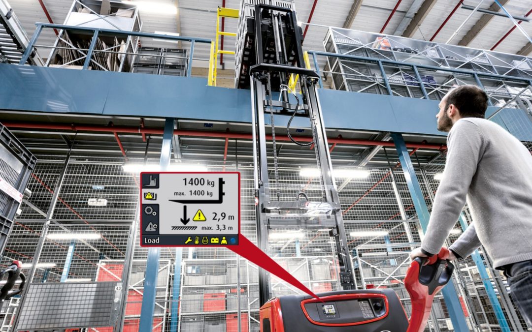 New pallet stacker assistant protects people and goods